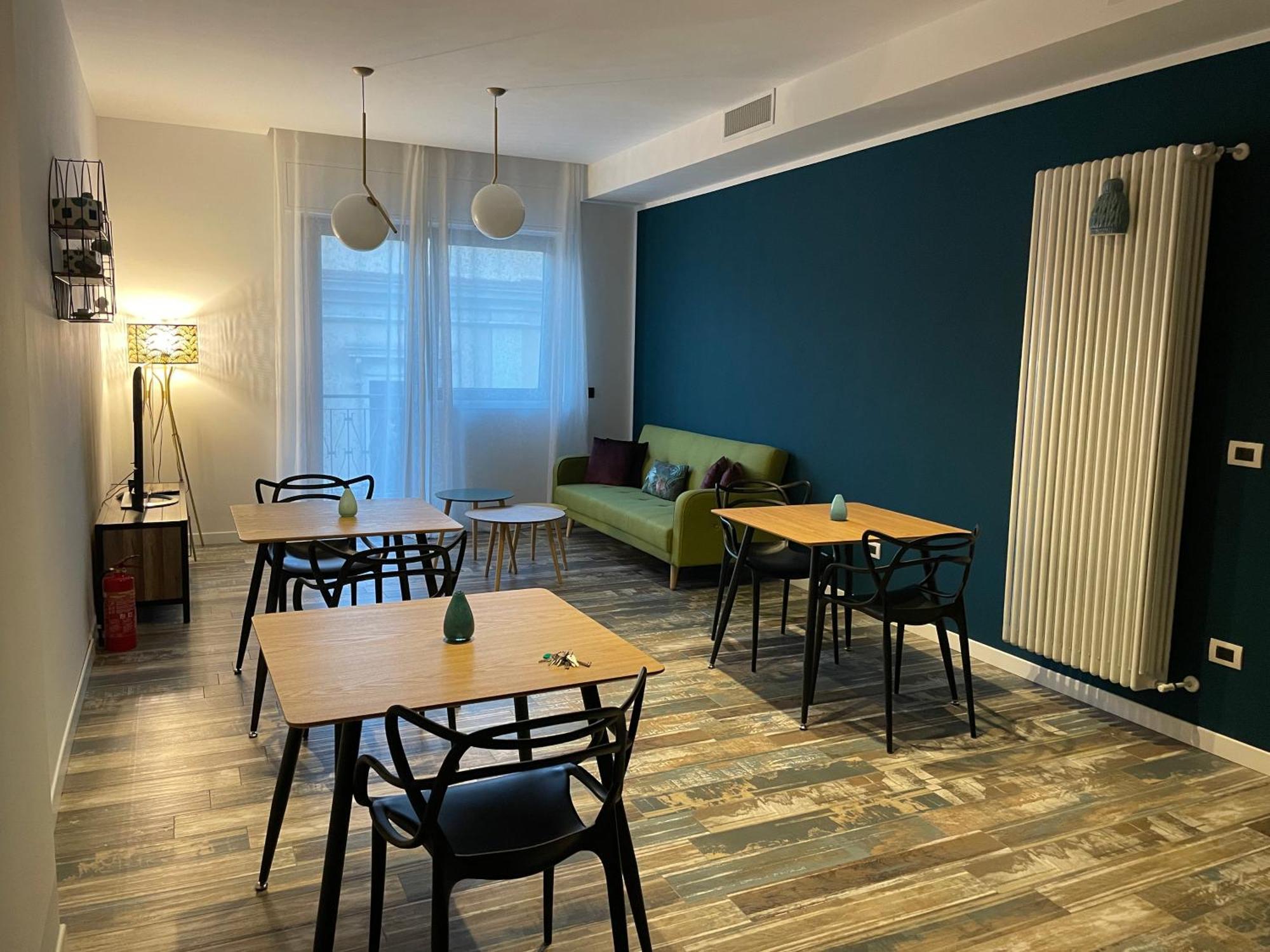Interno 7 Panzió Bari Kültér fotó